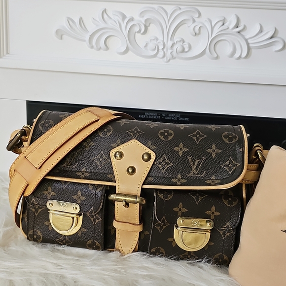 🔥🔥Good Condition 🔥 Authentic Louis Vuitton hudson pm - Picture 3 of 17